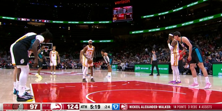 网页版登录入口-分差28分！比赛还剩5分钟 杨瀚森披挂上阵